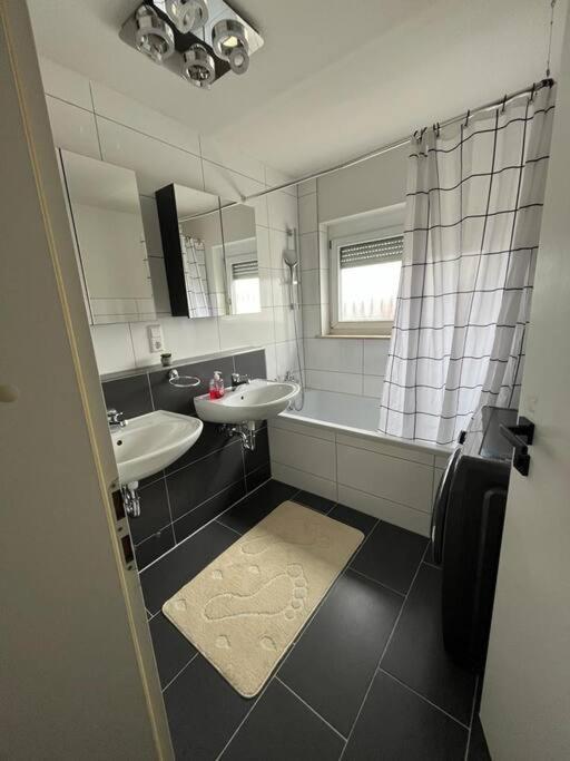 Ferienwohnung Outletcity Metzingen Metzingen  Extérieur photo